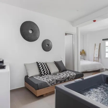 Little Venice Aparthotel 4*